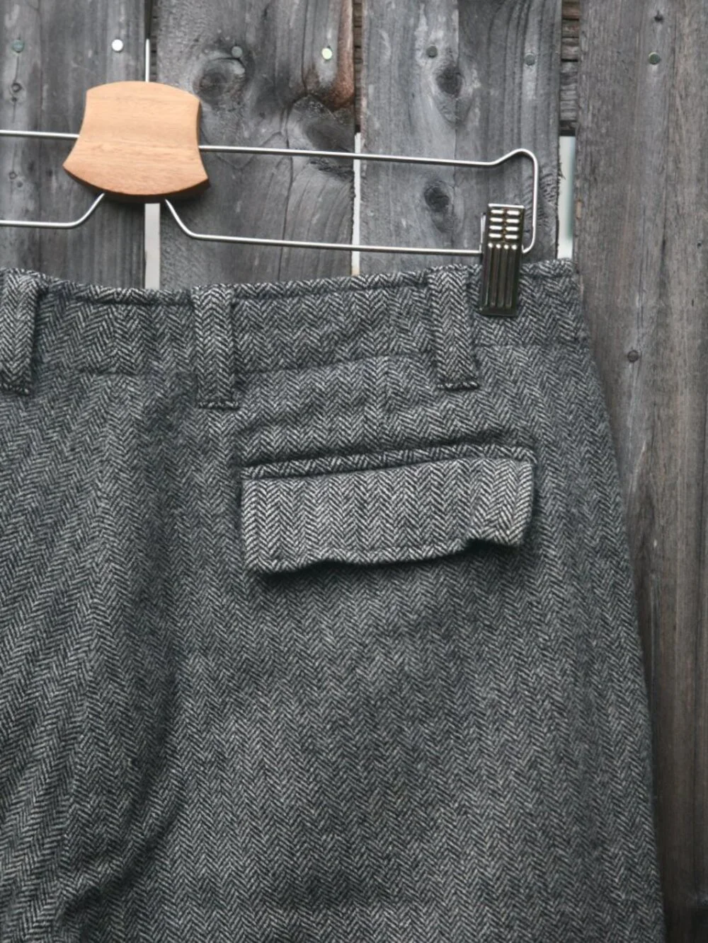 Size 32X29 - BANANA REPUBLIC Men's Gray Herringbone Wool Blend Cargo Pants